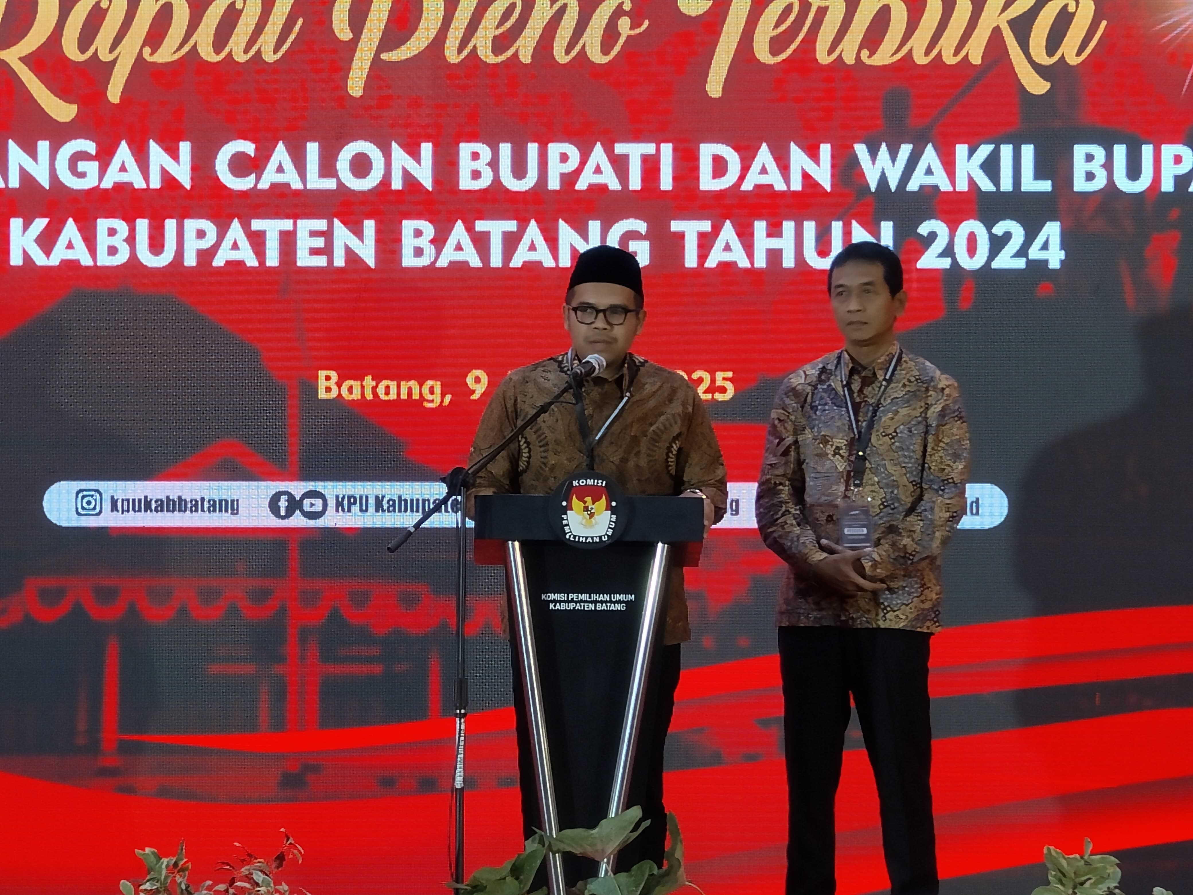 Ditetapkan KPU, M Faiz Kurniawan dan Suyono Resmi Bupati dan Wakil Bupati Batang Terpilih 2025-2030