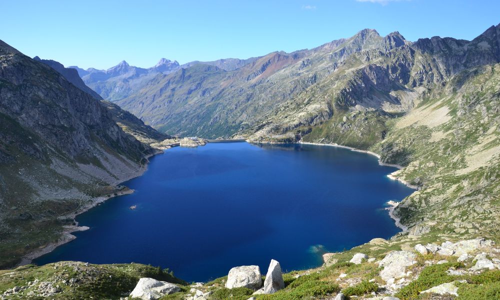 6 Pesona Telaga di Jawa Tengah yang Memukau