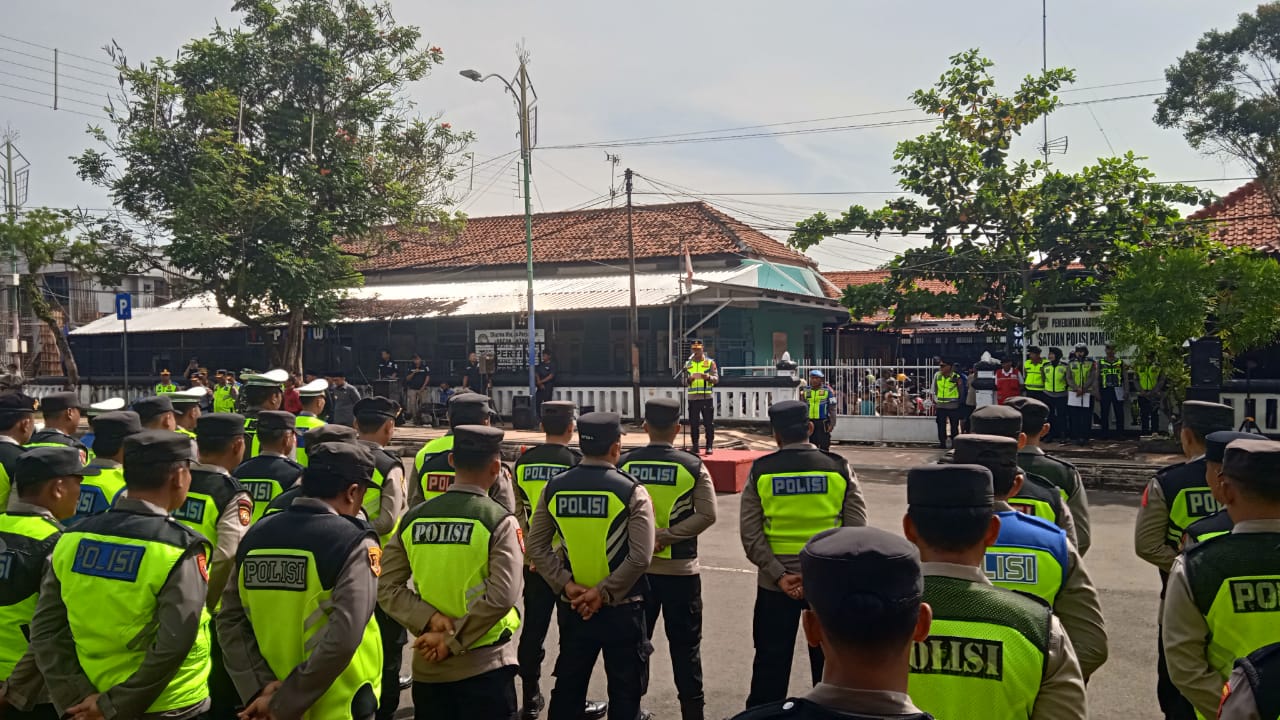 Operasi Lilin Candi 2025, Polres Batang Siapkan Layanan Chat hingga  353 Personel