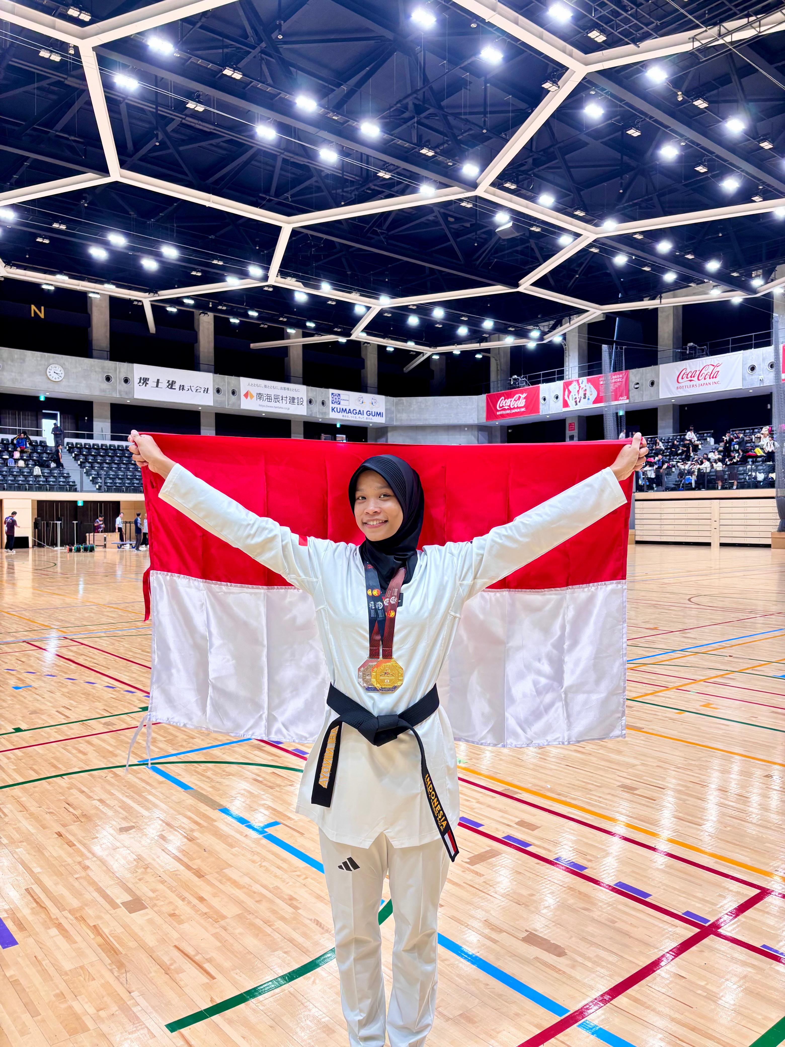 Polwan Solo Sabet Emas di Ajang Taekwondo Internasional