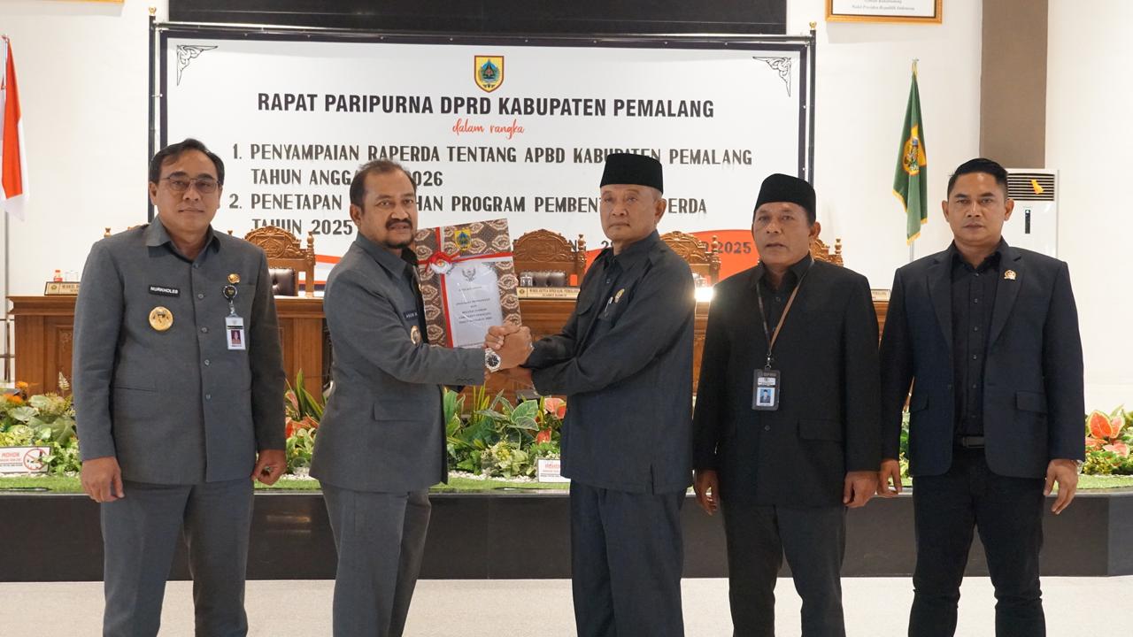 DPRD Kabupaten Pemalang Rapat Paripurna Penyampaian Raperda APBD Kabupaten Pemalang Tahun Anggaran 2026 