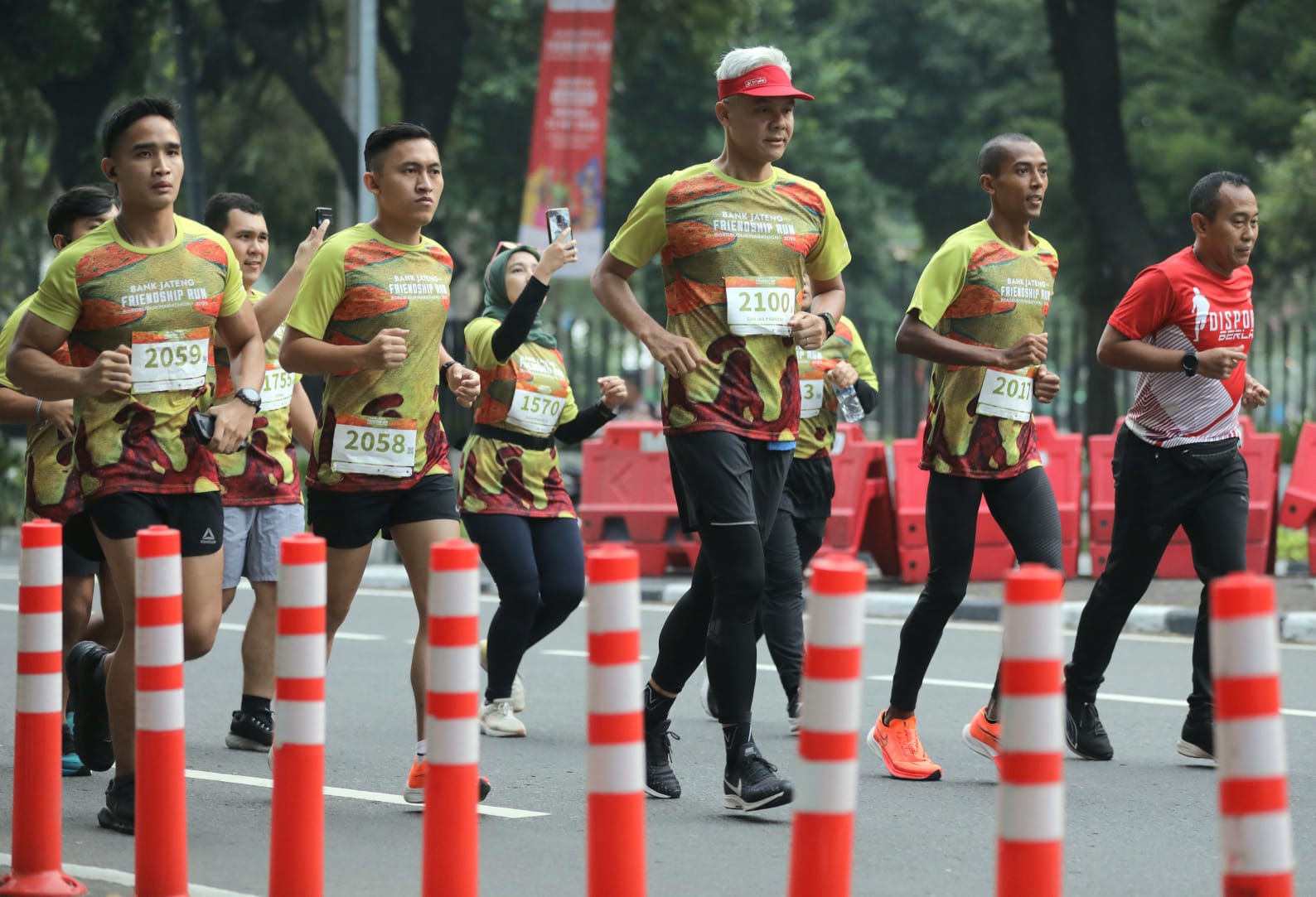 Antusiasnya Runners Jakarta, Lari Bareng Ganjar di Bank Jateng Friendship Run 2023