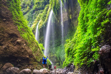 7 Air Terjun di Jawa Tengah dengan Keindahan Alam yang Menyegarkan