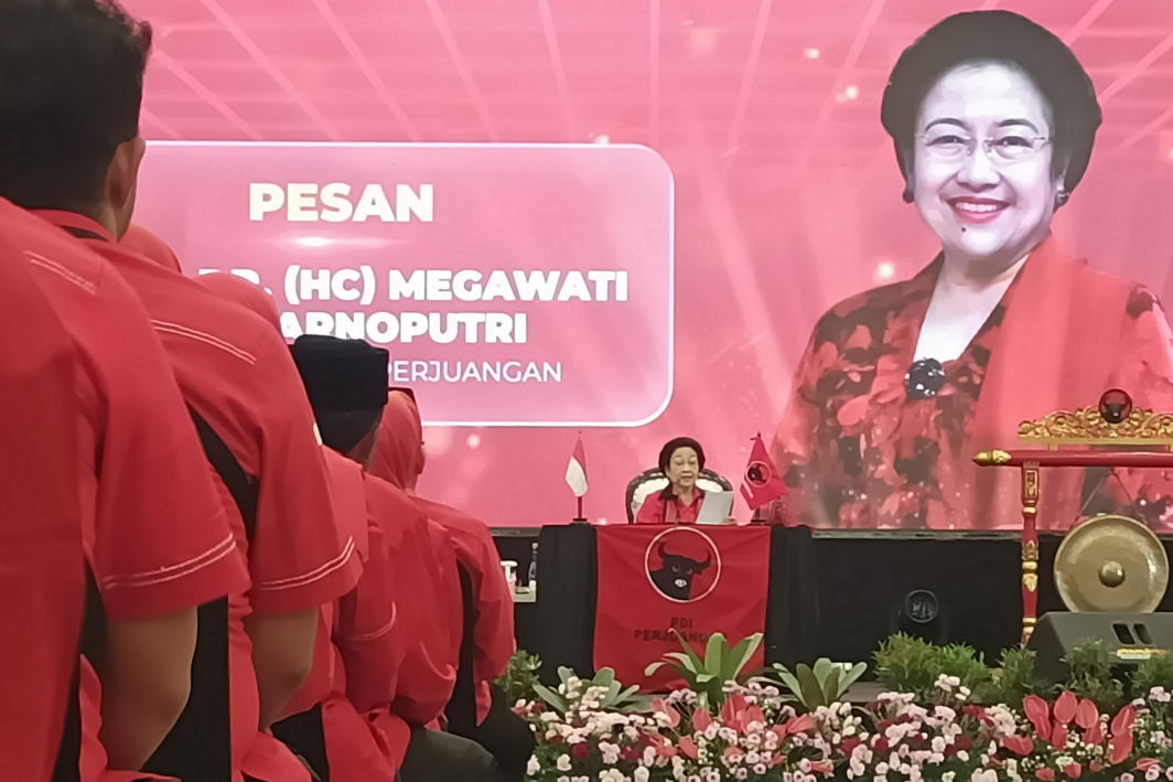 Konferda PDIP Jateng, Megawati Ingatkan Kader Jangan Menusuk dari Belakang