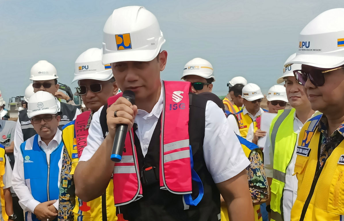 Tinjau Proyek Tol Semarang-Demak, AHY Apresiasi Inovasi dan Efisiensi