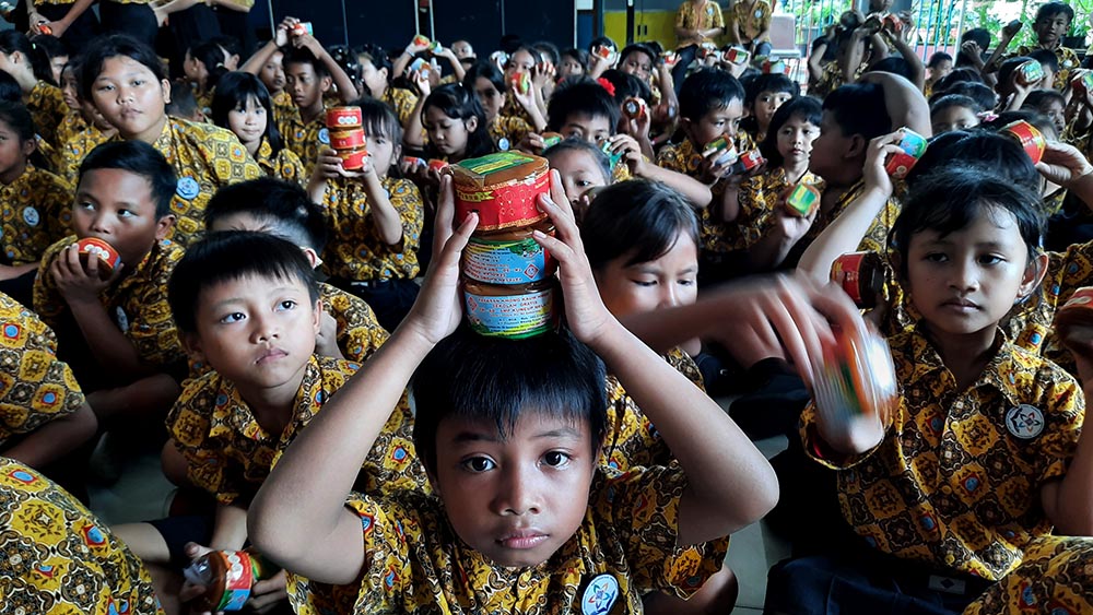 Jelang Imlek, Kue Keranjang Dibagikan ke 170 Pelajar Sekolah Kuncup Melati