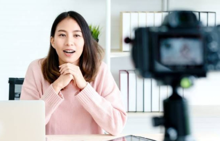 Cuan Rp5 Juta Ngalir Terus, Pahami Cara Content Creator Menghasilkan Uang di Era Digital
