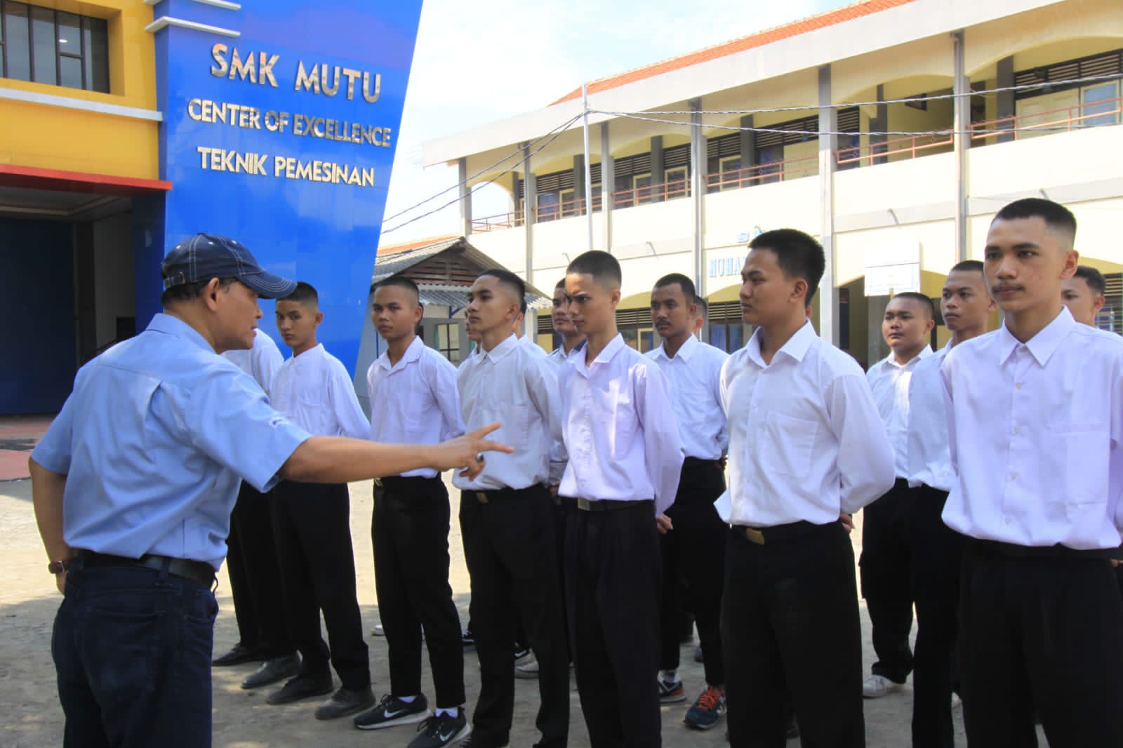 23 Siswa SMK Muhammadiyah 1 Kota Tegal Ikuti Tes Rekrutmen PT Komatsu Indonesia