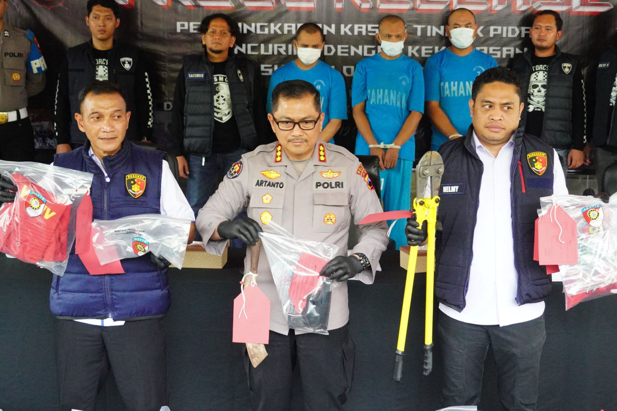 Perampokan di Pati, Polda Ringkus Tiga Perampok Bersenpi 