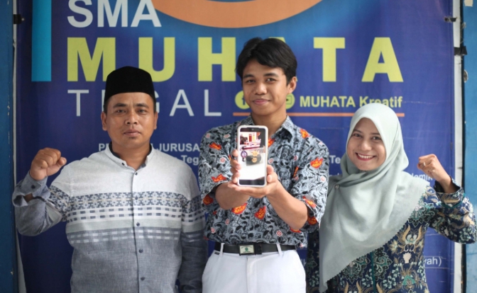 SMA Muhammadiyah Juara II Seni Kriya FLS2N Tingkat Kota Tegal