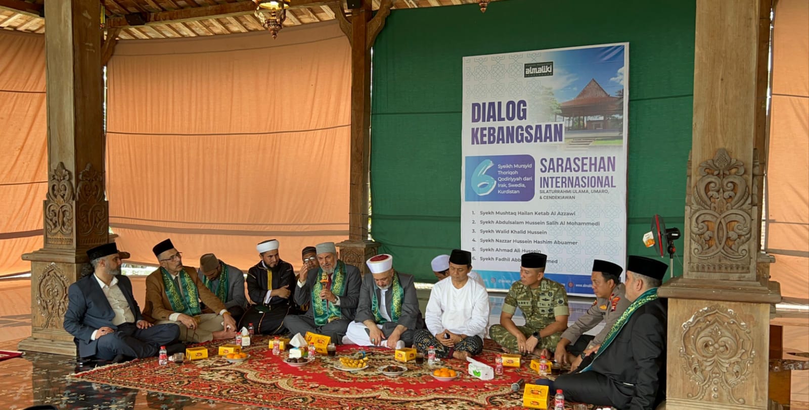 Ulama Qodiryah Rifa'iyah Dunia Datangi Ponpes Al-Maliki Pekalongan, Bahas Persatuan Thariqah Internasional