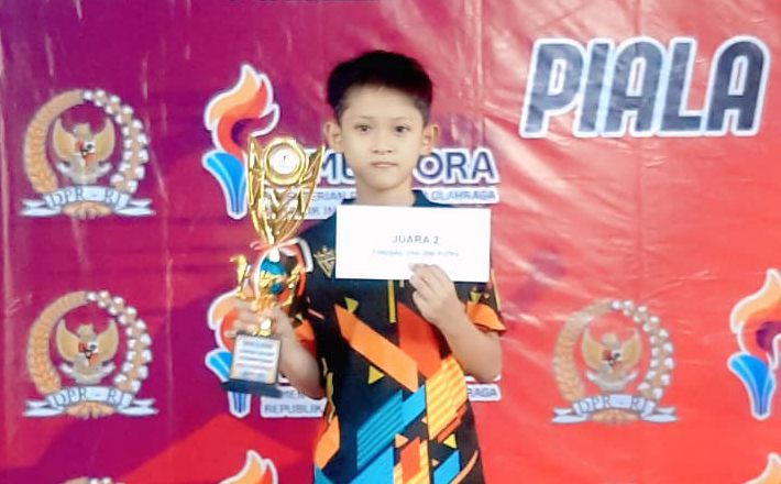 Siswa SD Al Irsyad Tegal Juara II Turnamen Bulutangkis Piala Kemenpora 2025