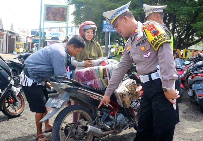 Polres Pemalang Sita Puluhan Knalpot Brong 