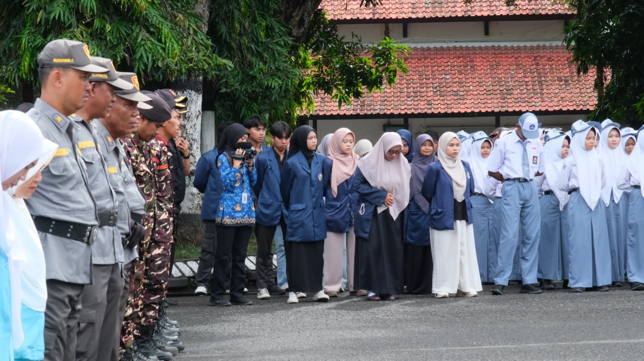 ‎Hari Pahlawan, Tingkatkan Kesabaran dan Kebersamaan Membangun Bangsa 