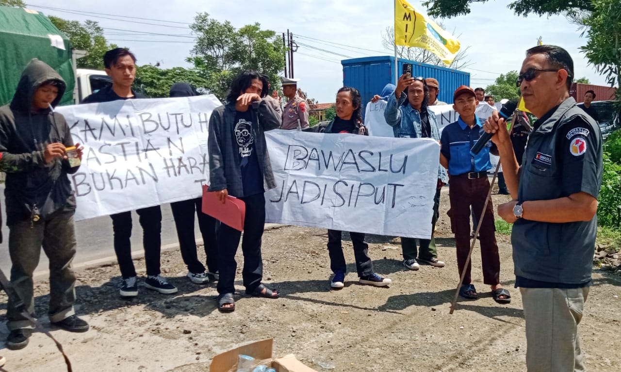 Mahasiswa Kabupaten Pemalang Demo Bawaslu, Tuntut Selesaikan Kasus Dugaan Pelanggaran Pemilu 