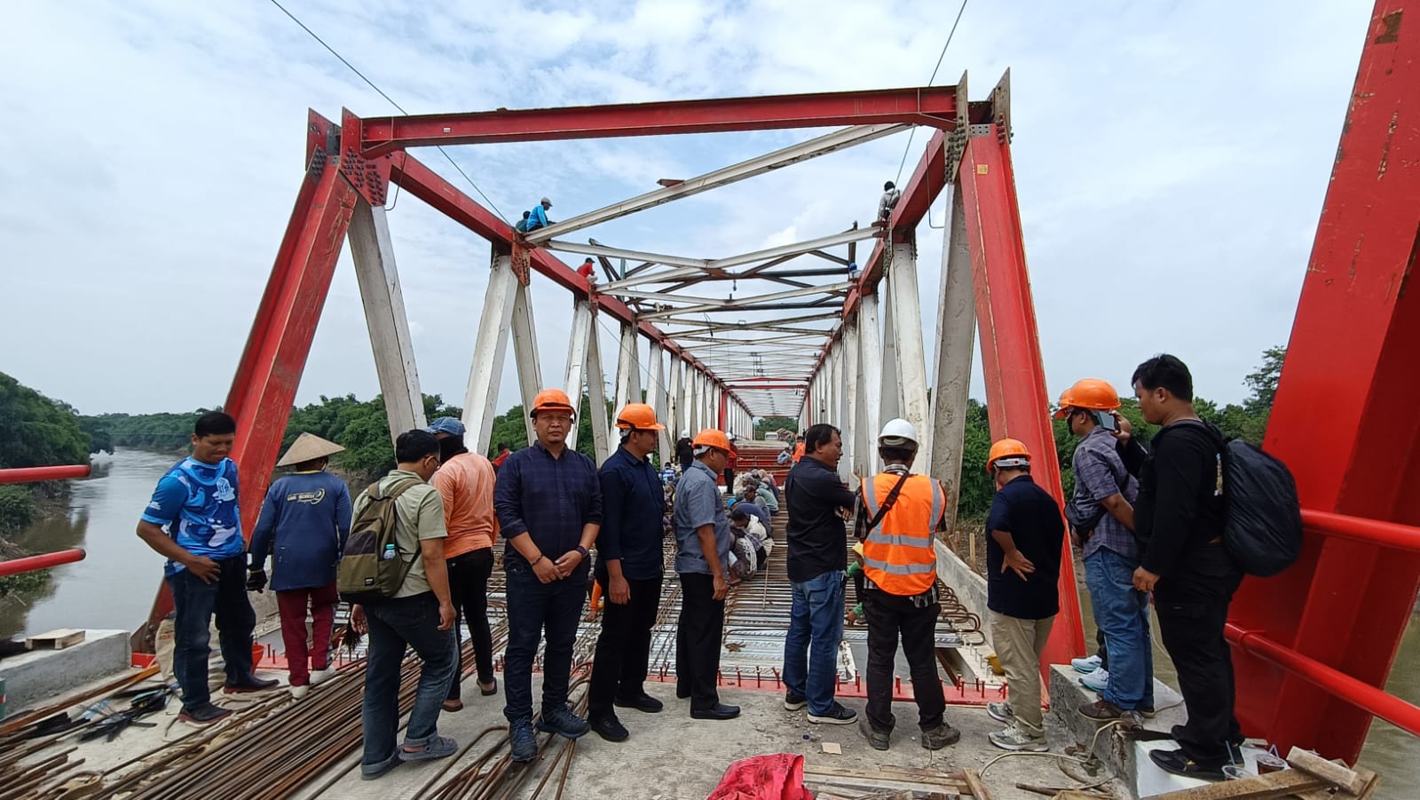 Proyek Jembatan Butuh Tinggal Sehari, DPRD Sragen Kembali Sidak, Rekanan Dipastikan Kena Denda