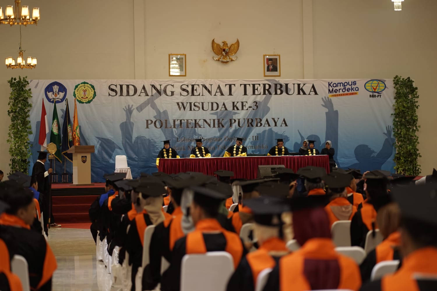 136 Mahasiswa Politeknik Purbaya Tegal Diwisuda, Dua SMK Dapat Penghargaan