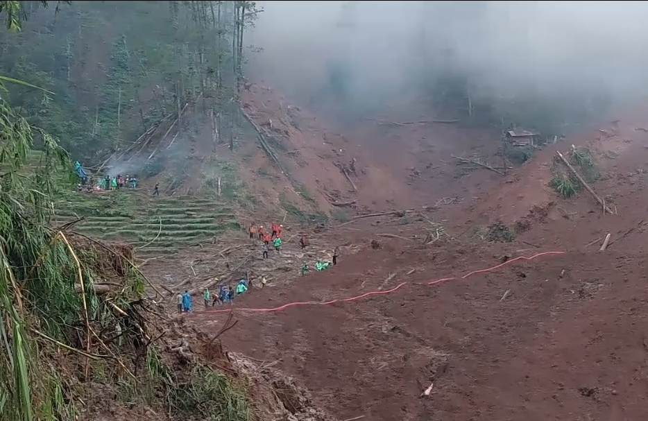 Dilaporkan Hilang, Ayah dan Anak Diduga Tertimbun Longsor di Watukumpul Pemalang 