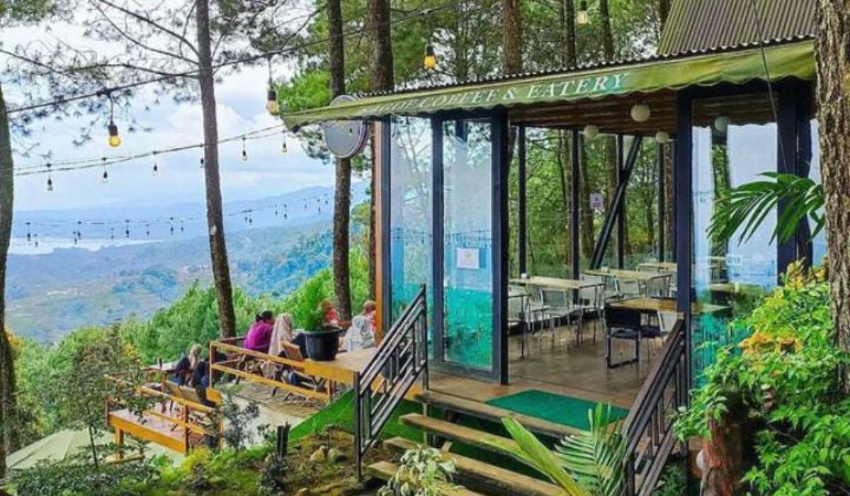 5 Kafe Hits Kuningan dengan Pesona Alam yang Menawan, Cocok Dijadikan Tempat Deeptalk dengan Pasangan Tercinta