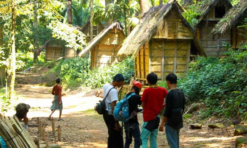 Menjelajahi Keindahan Alam dan Budaya Kampung Wisata Suku Baduy Banten, Nikmati Suasana Asri Pedesaan