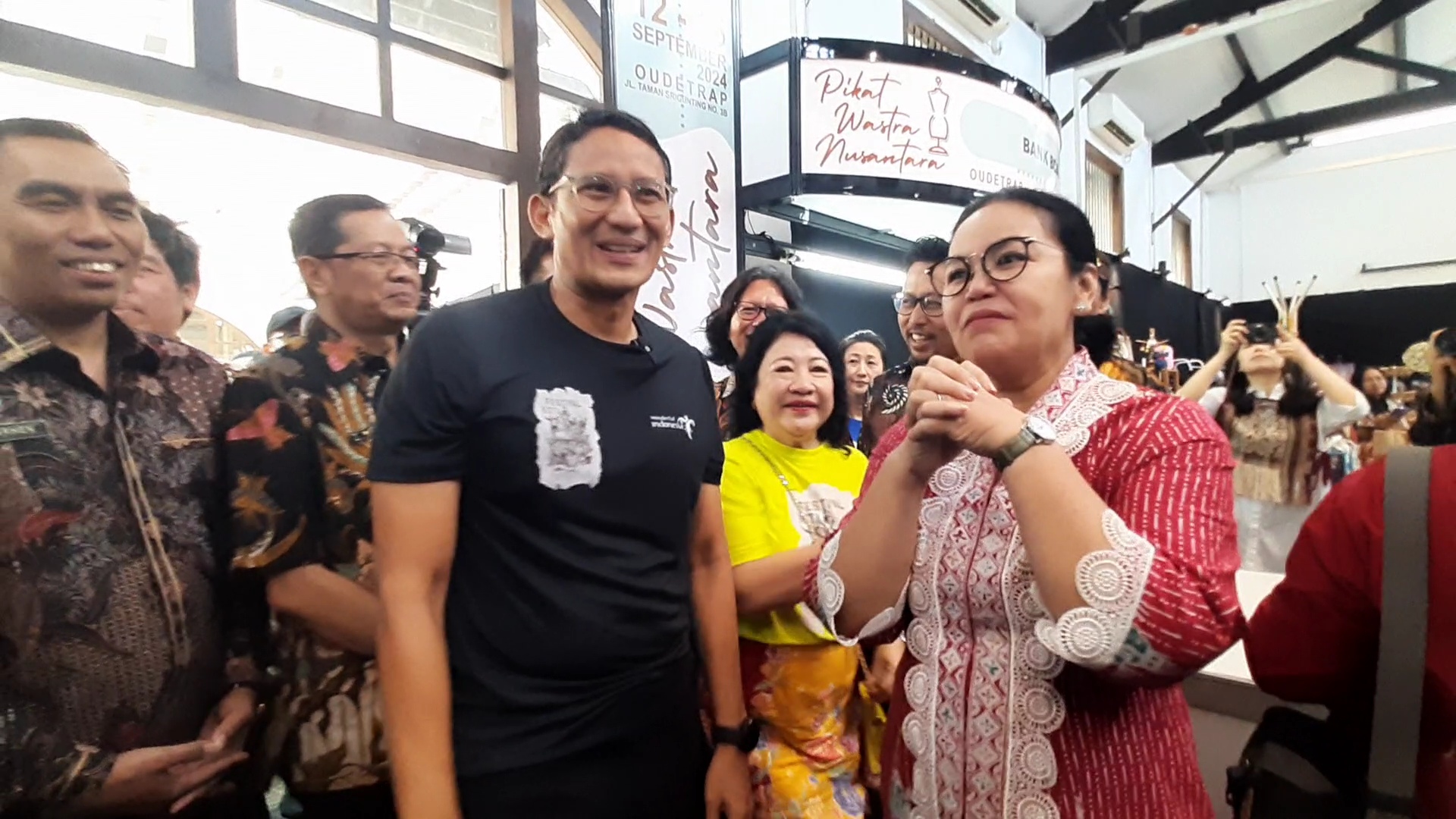 Sandiaga Uno Histeris Bertemu Agustina Wilujeng