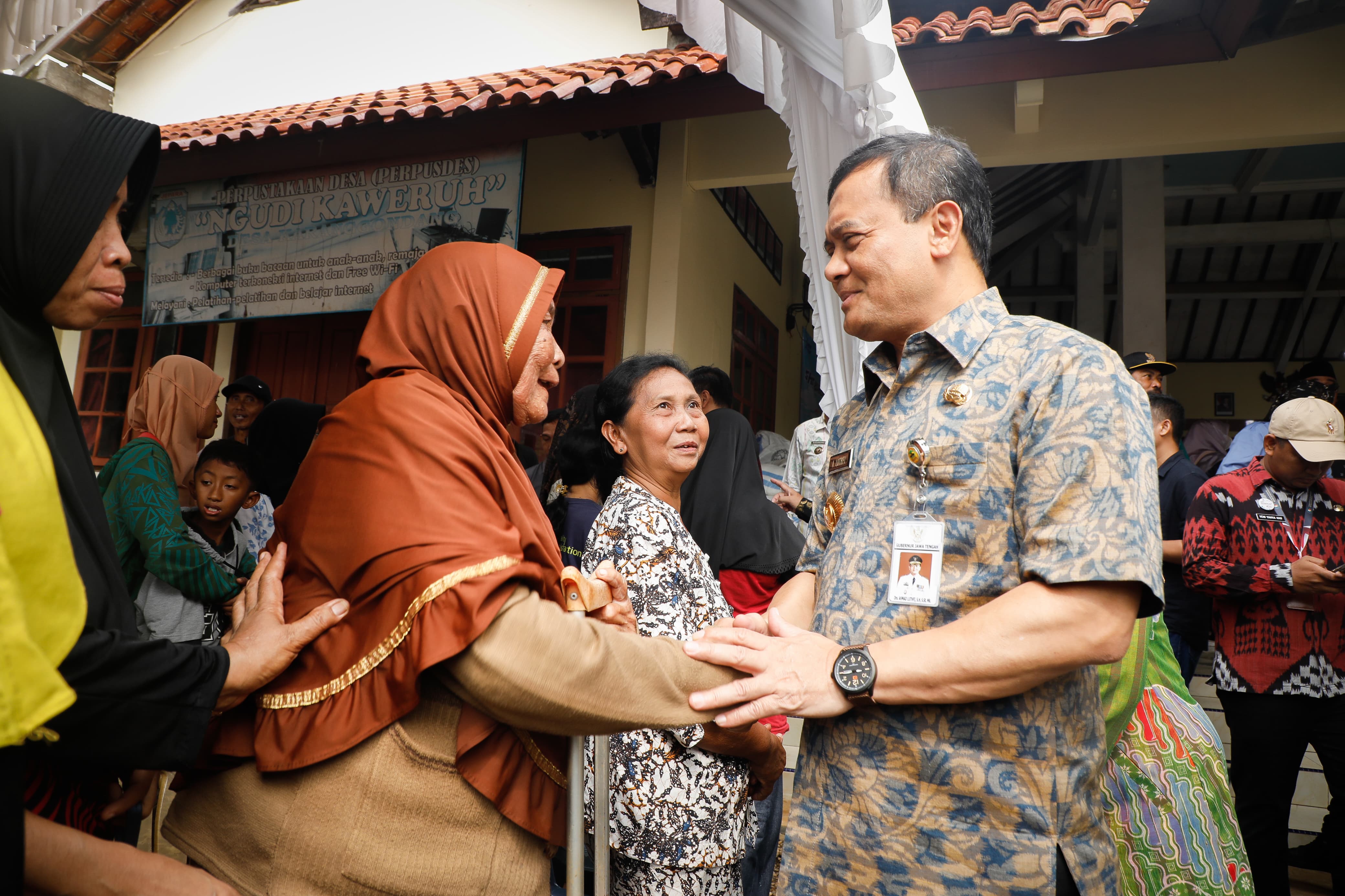 Gubernur Jateng Ahmad Luthfi Luncurkan Program Speling, Warga Bisa Periksa Kesehatan Gratis di Balai Desa