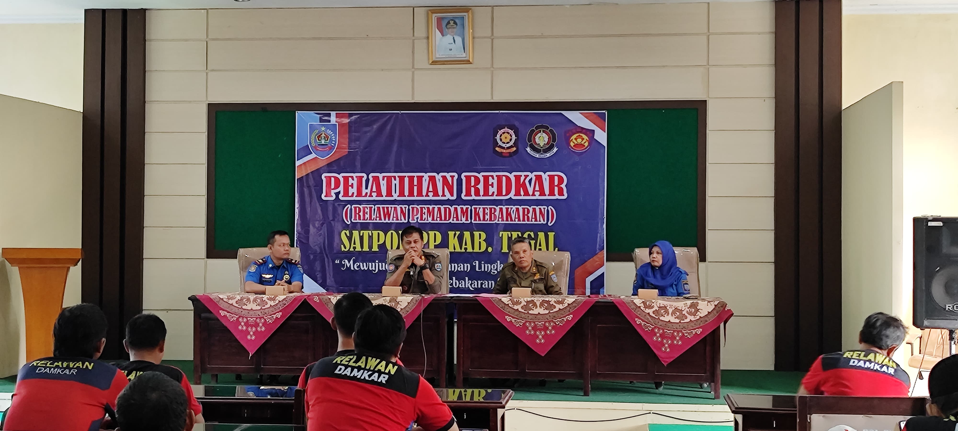 Personel Satpol PP Gembleng Relawan Damkar se-Kabupaten Tegal