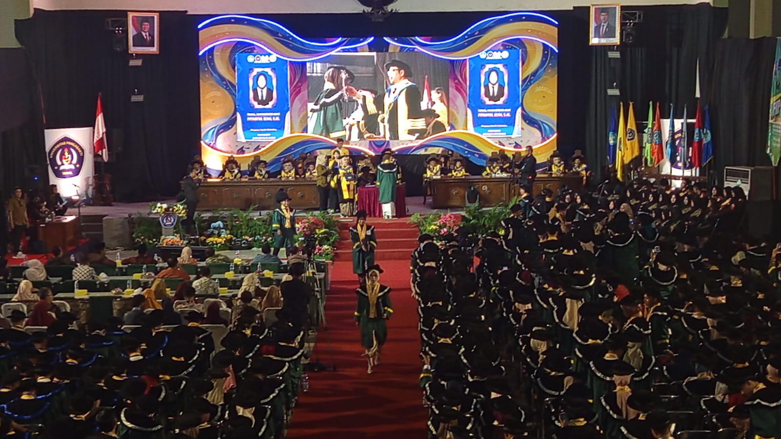 UPS Tegal Wisuda 965 Mahasiswa, Hadirkan Lulusan Unggul dan Berkarakter