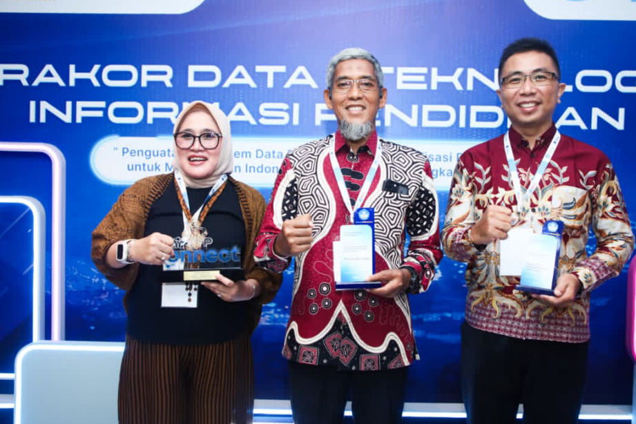 Jateng Borong Anugerah Data Pendidikan 2025, Diapresiasi Konsisten Terapkan Kebijakan Berbasis Data