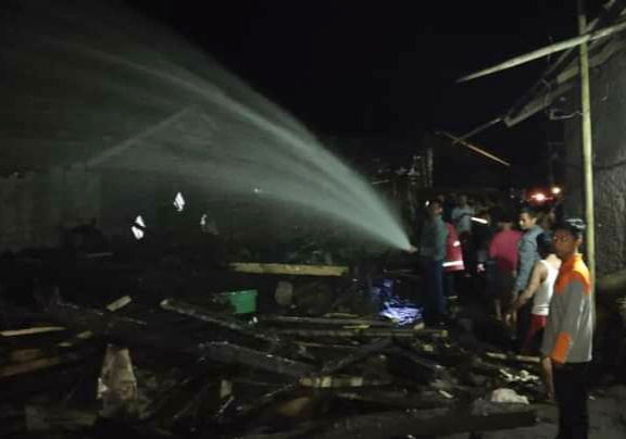 Rumah Terbakar, Dua Ekor Kambing Ikut Terpanggang. Berapa Kerugianya?