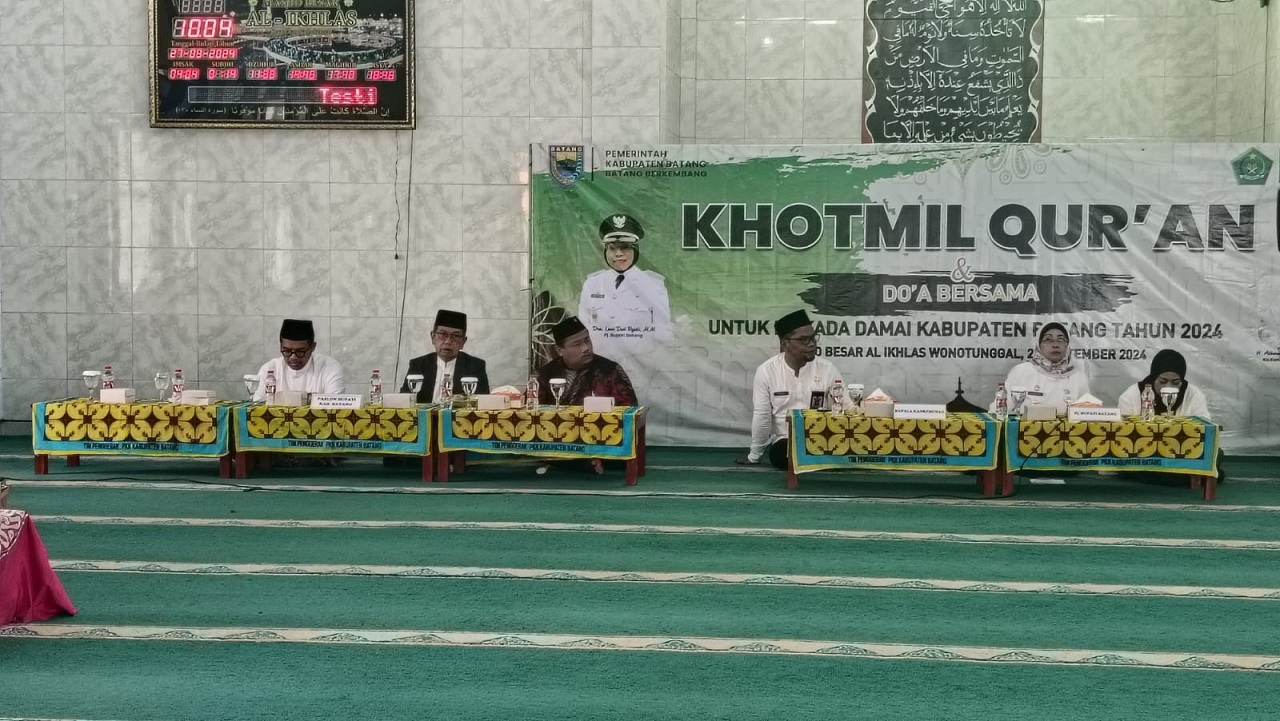 Hadir di Masjid Wonotunggal, Cabup Batang Fauzi Fallas Siap Dukung Khotmil Quran Kemenag