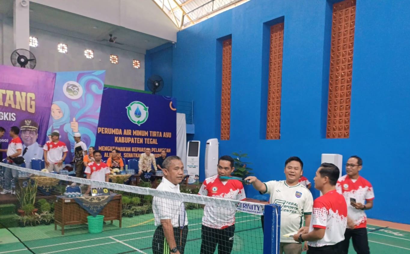 Gelar Turnamen Bulutangkis Antar OPD Piala Bupati Tegal Cup