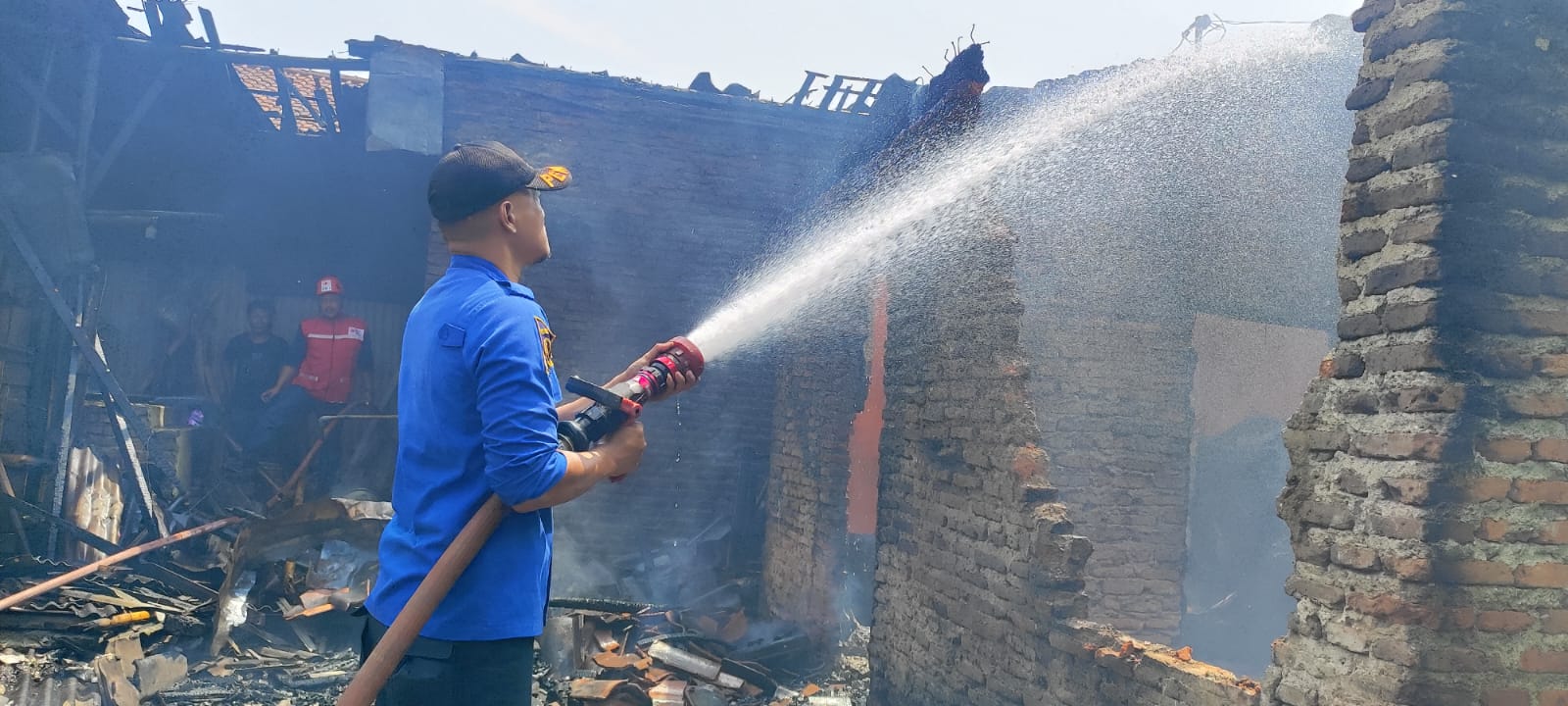 2 Rumah di Desa Kesuben Kabupaten Tegal Terbakar