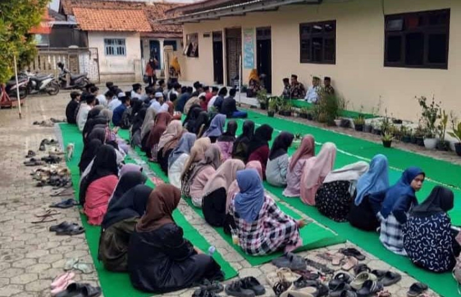 MTs NU Wahid Hasyim Talang Kabupaten Tegal Gelar Istighotsah