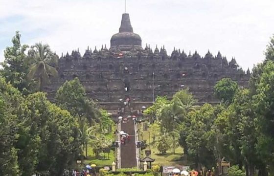 Luhut : Tiket Naik ke Borobudur Rp750 Ribu akan Dikaji Ulang, Minggu Depan Diputuskan Presiden Jokowi