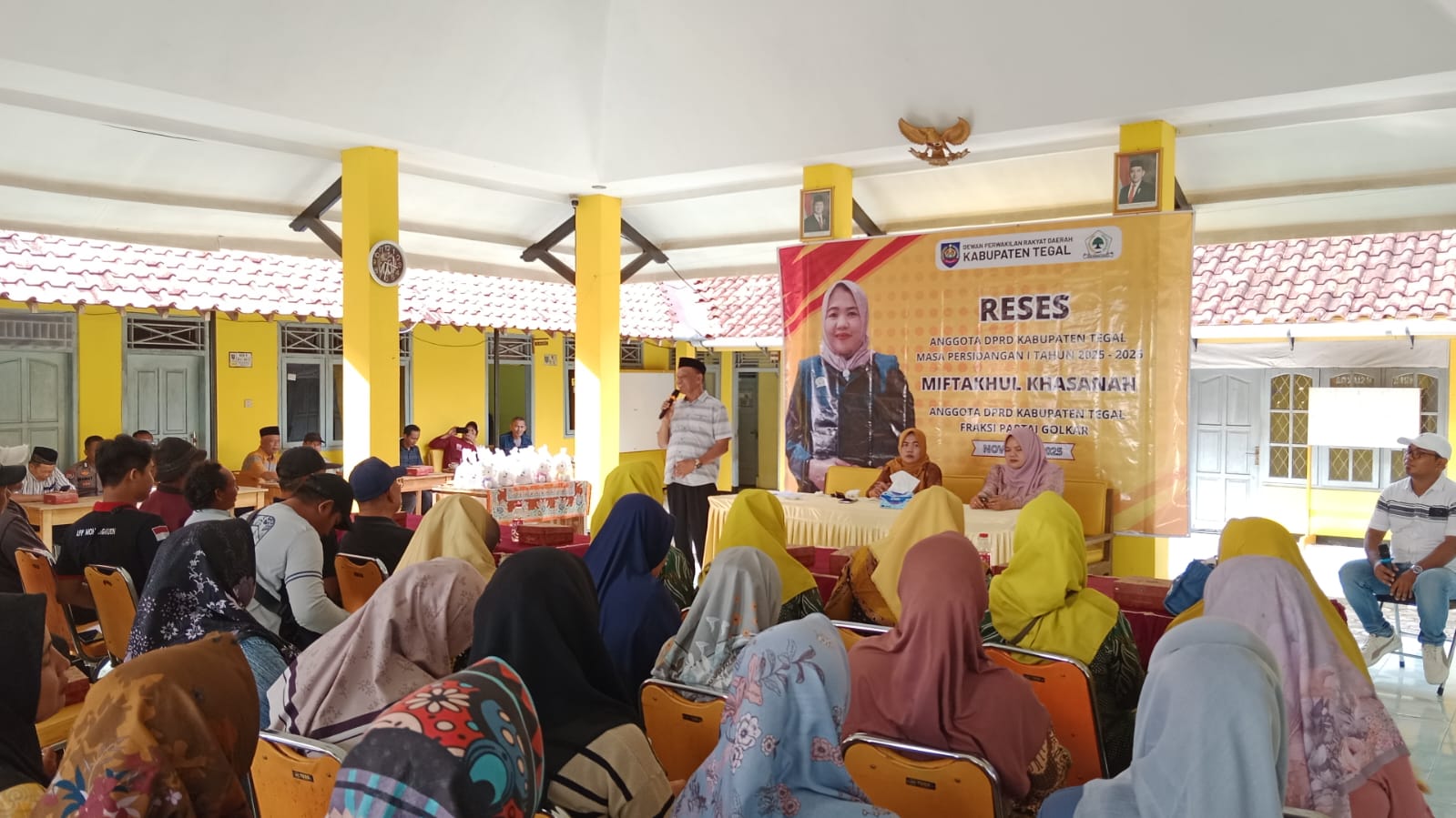 Bankeu Dibatasi, Warga Tanjungharja Tegal Desak Perbaikan Jalan yang Bertahun-Tahun Rusak