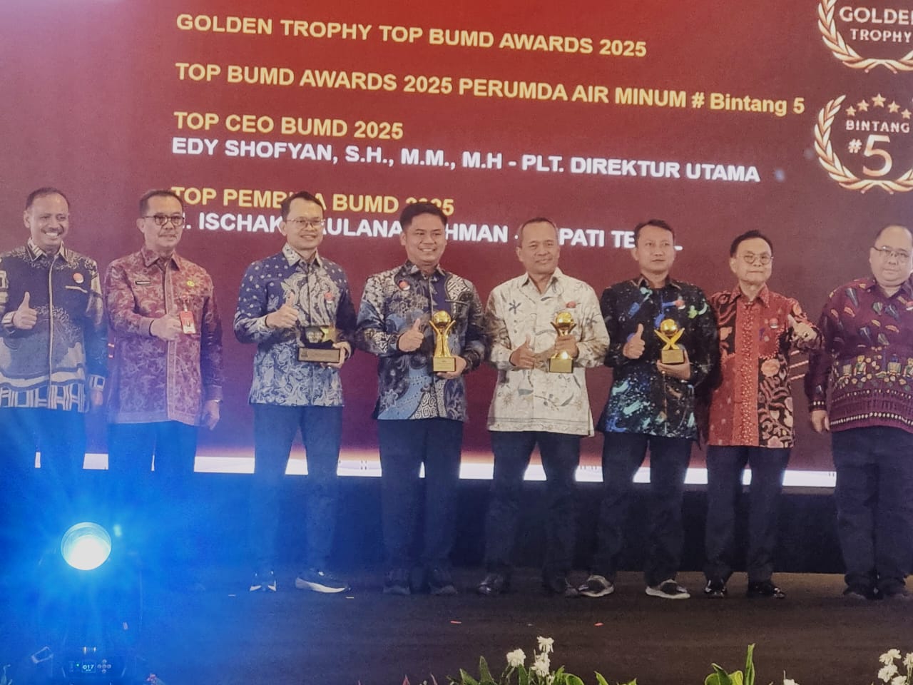 Perumda Tirta Ayu Kabupaten Tegal Kembali Raih Predikat Bintang 5 Top BUMD Award 2025