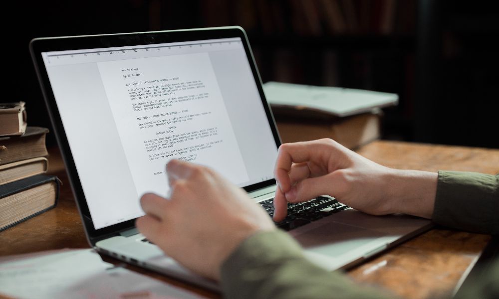 4 Cara Menghasilkan Uang dari Laptop 1 Juta per Minggu