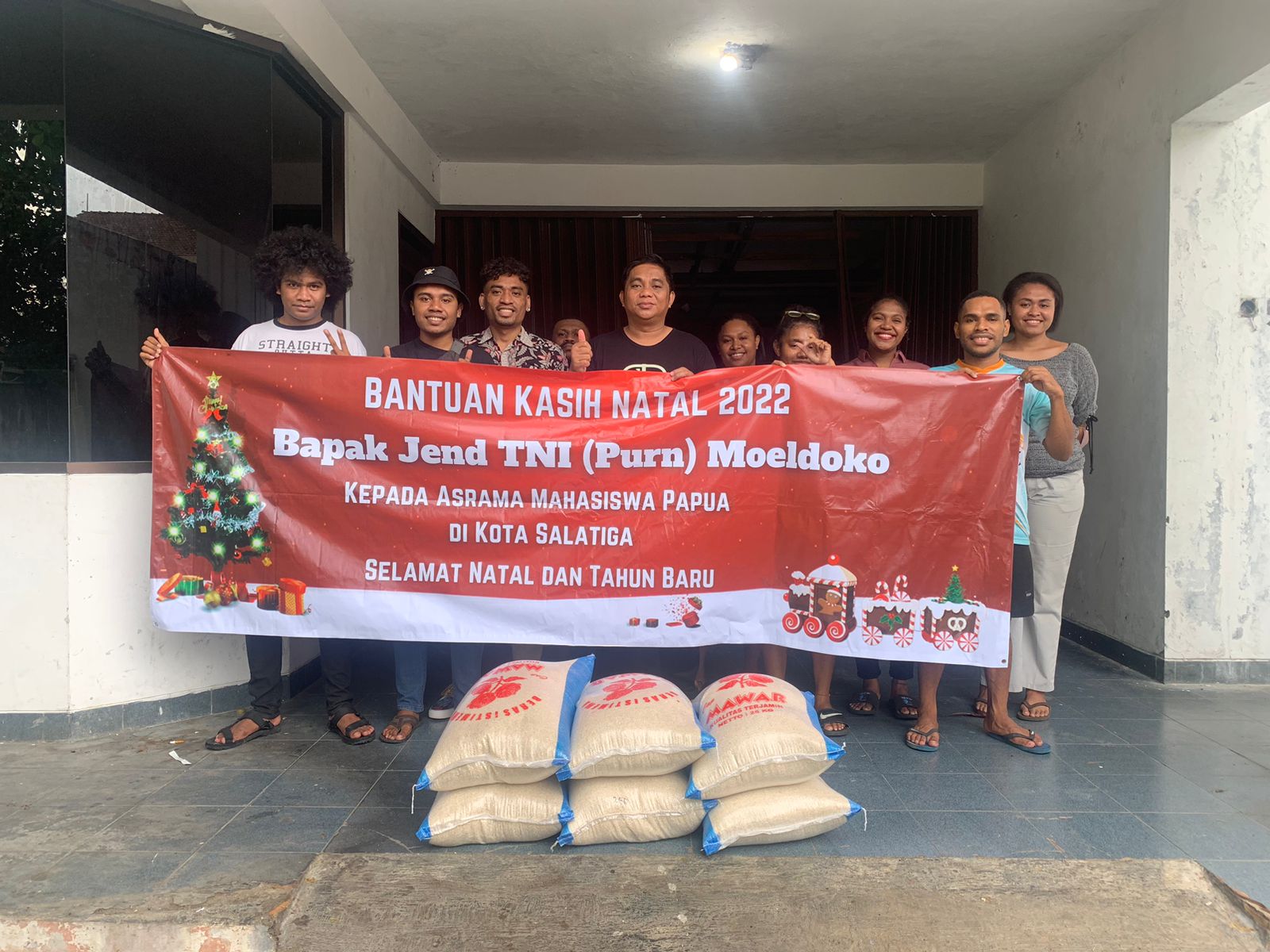 Moeldoko Bantu Mahasiswa Papua di Semarang dan Salatiga