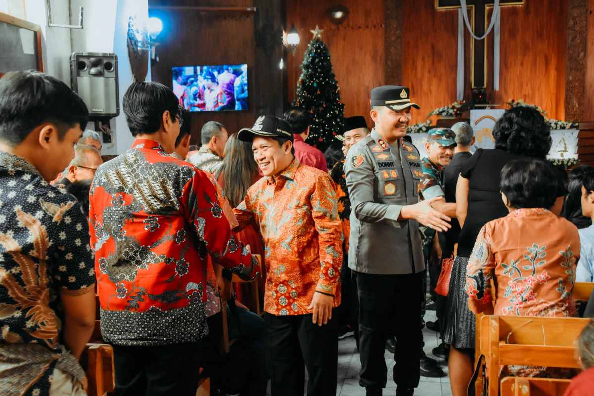 Pastikan Keamanan Perayaan Natal, Bupati Wonosobo Kunjungi Empat Gereja