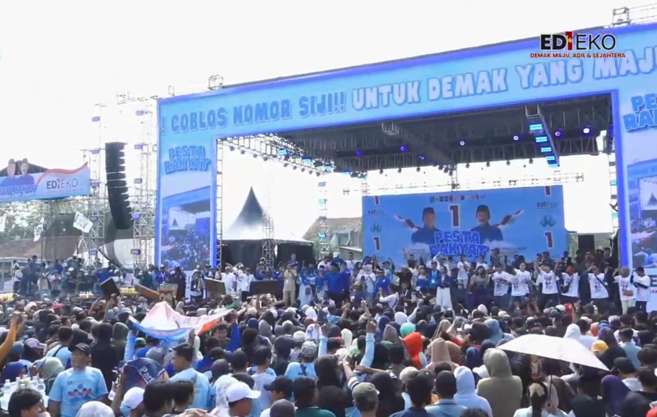 Pesta Rakyat Meriah di Lapangan Jogoloyo, Edi-Eko Tegaskan Komitmen Perubahan untuk Demak