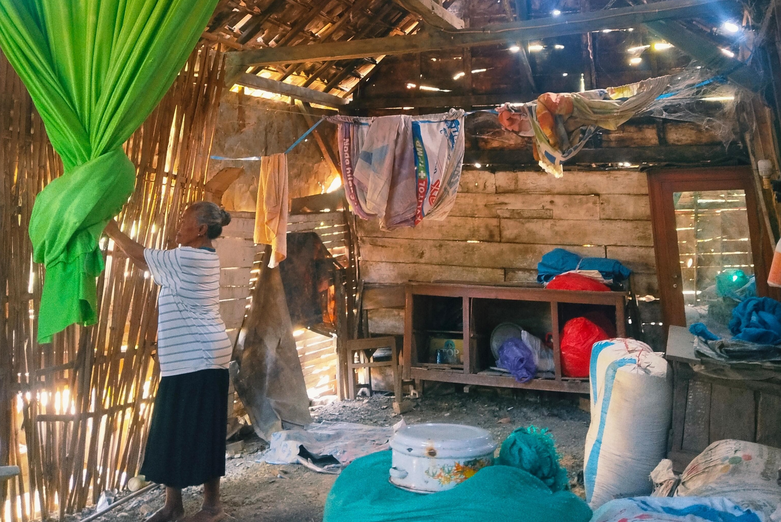 Menanti Uluran Tangan di Rumah Bambu Rapuh Blora