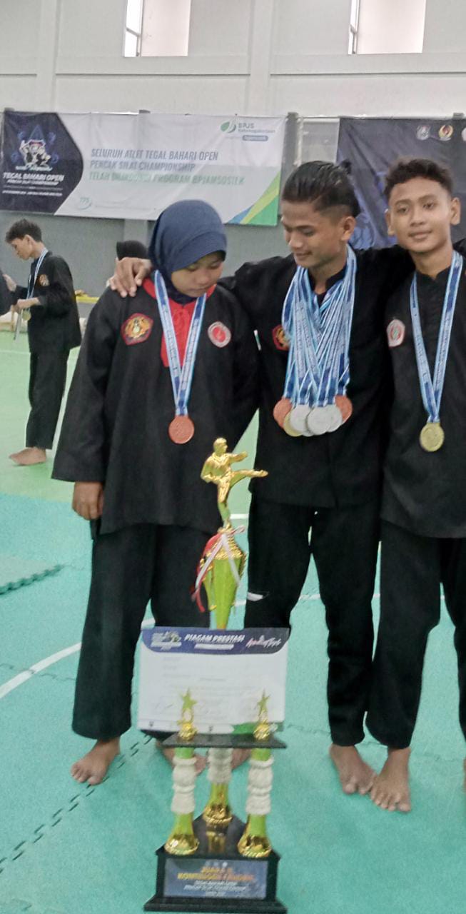 Keren! Pesilat SMPN 2 Talang Raih Medali Emas dan Perunggu 