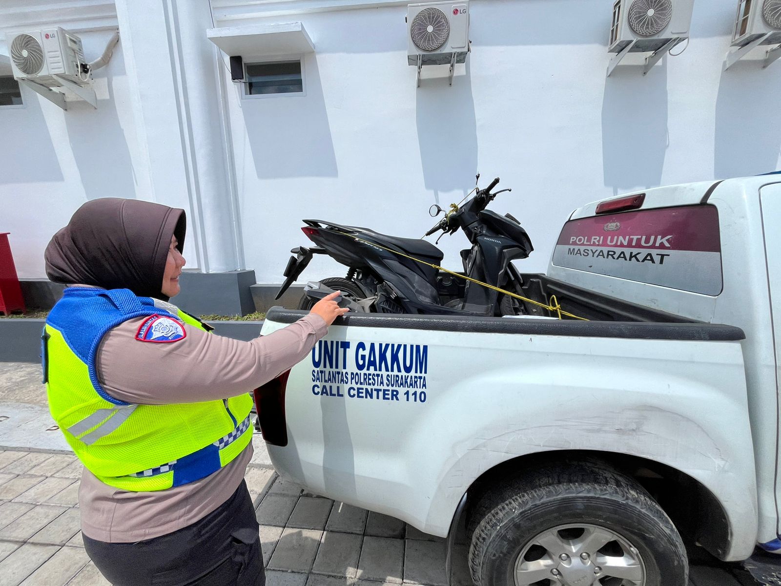 Motor Tabrakan dengan Truk Pasir di Jebres, Pemuda 23 Tahun Tewas Terlindas