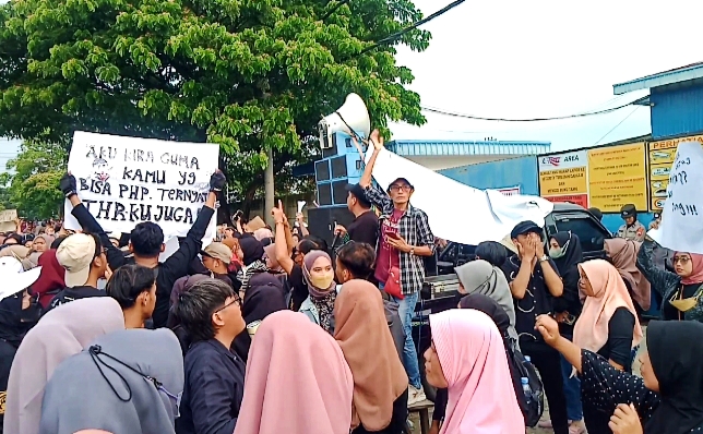Ratusan Karyawan PT Cahaya Timur Garmindo Kabupaten Pemalang Kembali Demo di Pabrik Garmen
