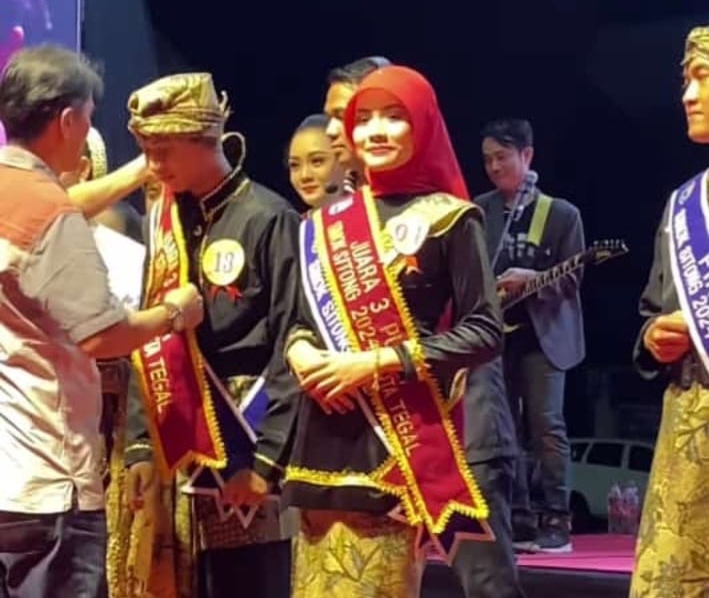 SMA Negeri 5 Kota Tegal Kembali Raih Juara III Sinok Sitong Duta Pariwisata Kota Tegal 2024