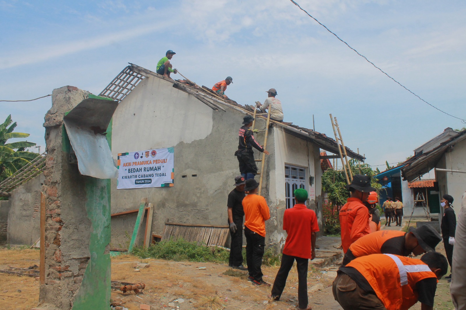 Kwarcab Tegal Perbaiki Rumah yang Rawan Ambruk 