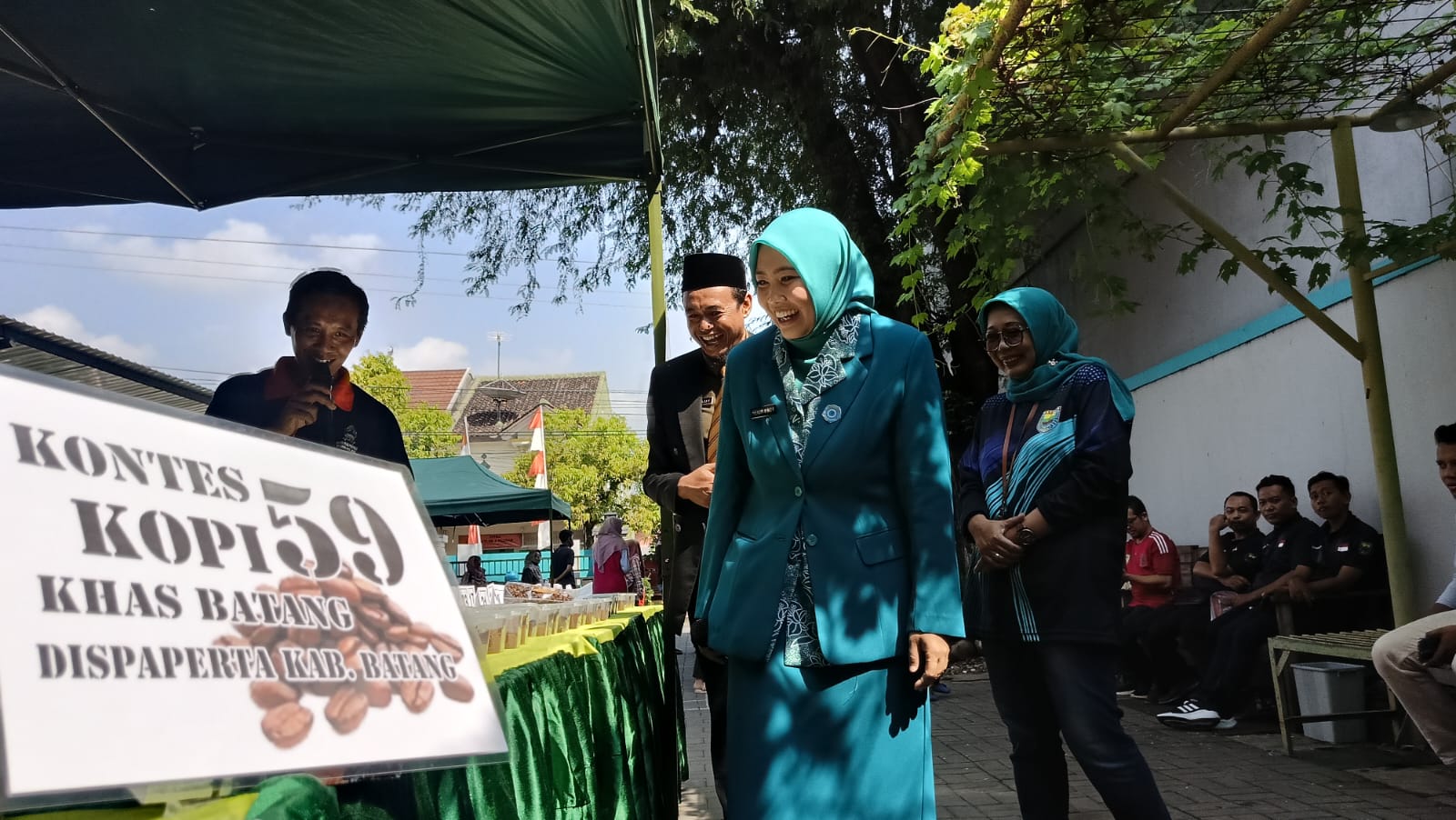 Kontes Kopi Batang, Ketua TP PKK Ikut Cicipi Arabika Lokal yang Berpotensi Pasar Nasional