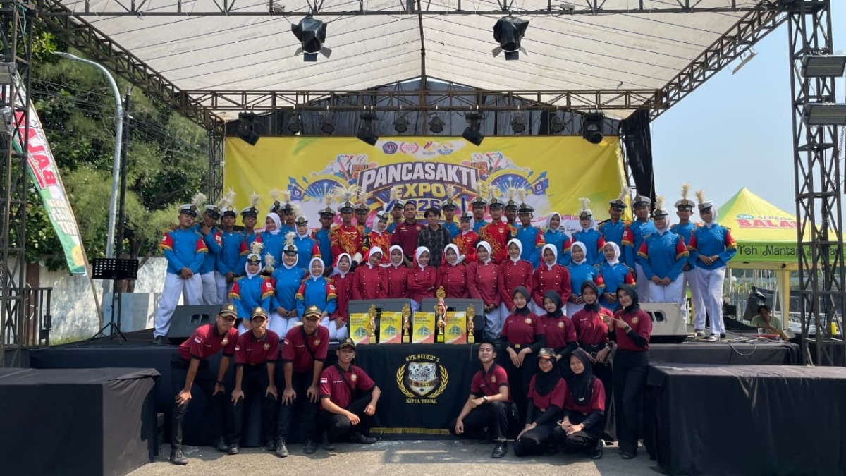 Top! SMKN 3 Tegal Rajai Marching Band Competition UPS Tegal 2026 