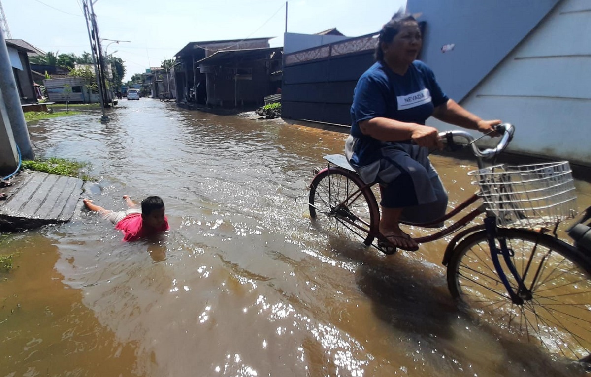 Pompa Kurang Maksimal, Kecamatan Genuk Masih Tergenang Banjir